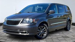 2015 Chrysler Town and Country S