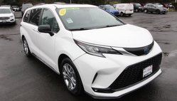 2022 Toyota Sienna XSE 7-Passenger