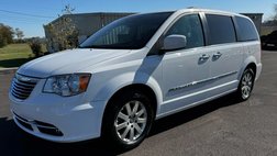 2015 Chrysler Town and Country Touring