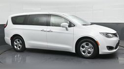 2017 Chrysler Pacifica Hybrid Touring Plus
