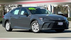 2025 Toyota Camry LE FWD