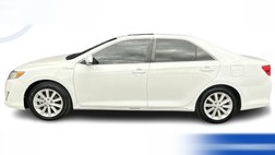 2014 Toyota Camry Hybrid LE