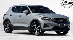 2025 Volvo XC40 B5 Core Bright Theme