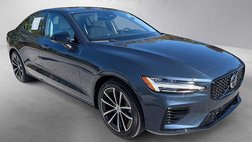 2023 Volvo S60 Recharge T8 Core Dark Theme