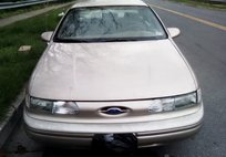 1993 Ford Taurus GL