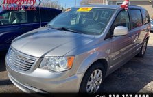 2015 Chrysler Town and Country Touring