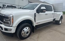 2023 Ford F-450 Super Duty Limited