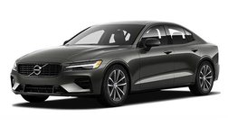 2022 Volvo S60 B5 Momentum