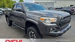 2016 Toyota Tacoma SR