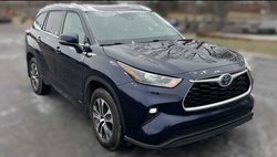 2022 Toyota Highlander Hybrid XLE