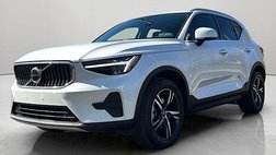 2025 Volvo XC40 B5 Core Bright Theme