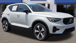 2026 Volvo XC40 B5 Plus