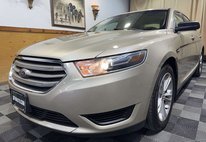 2018 Ford Taurus SE