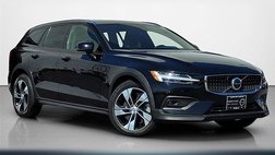 2023 Volvo V60 Cross Country B5 Plus
