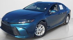 2025 Toyota Camry LE FWD