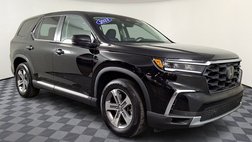 2023 Honda Pilot EX-L w/Rear Captain's Chairs