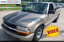 2001 Chevrolet S-10 LS