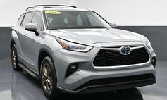 2022 Toyota Highlander Hybrid Bronze Edition
