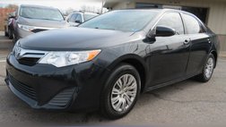 2013 Toyota Camry LE 4D Sedan