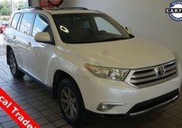 2013 Toyota Highlander SE