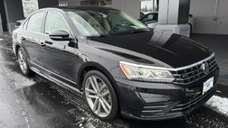 2019 Volkswagen Passat SE R-Line