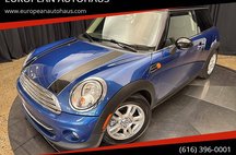 2012 MINI Cooper Hardtop Base