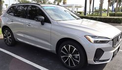 2023 Volvo XC60 B5 Plus Dark Theme
