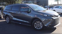 2025 Toyota Sienna XLE