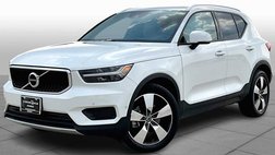 2019 Volvo XC40 Momentum