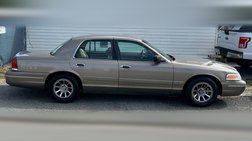 2001 Ford Crown Victoria Base