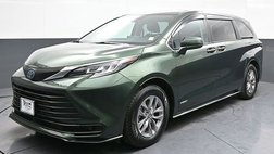 2021 Toyota Sienna LE 8-Passenger