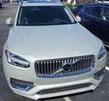 2022 Volvo XC90 T6 Inscription 6-Passenger