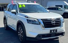 2024 Nissan Pathfinder Platinum