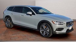 2025 Volvo V60 Cross Country B5 Plus