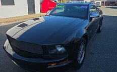 2005 Ford Mustang 2dr Cpe Premium