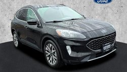 2022 Ford Escape Hybrid Titanium