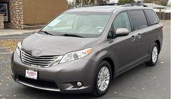 2014 Toyota Sienna XLE 7-Passenger Auto Access Seat