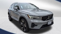 2024 Volvo XC40 B5 Plus Bright Theme
