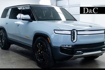 2023 Rivian R1S Adventure