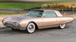 1962 Ford Thunderbird 