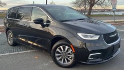 2022 Chrysler Pacifica Hybrid Touring L