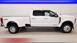 2026 Ford F-450 Super Duty Platinum