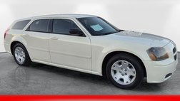 2005 Dodge Magnum SE
