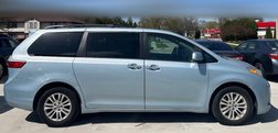 2017 Toyota Sienna XLE 8-Passenger