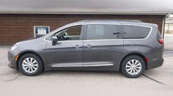 2017 Chrysler Pacifica Touring L FWD