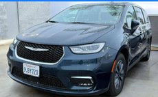 2023 Chrysler Pacifica Hybrid Touring L