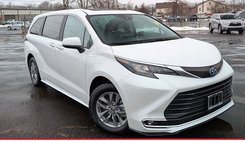 2024 Toyota Sienna XLE 7-Passenger