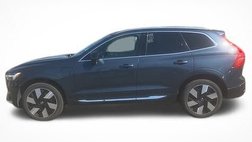 2023 Volvo XC60 Recharge T8 Plus Bright Theme
