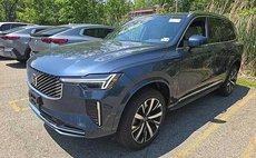 2025 Volvo XC90 B5 Core Bright Theme
