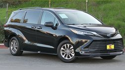 2023 Toyota Sienna XLE